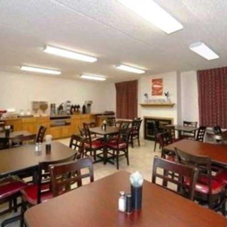 Econo Lodge At Nasa Webster Ristorante foto